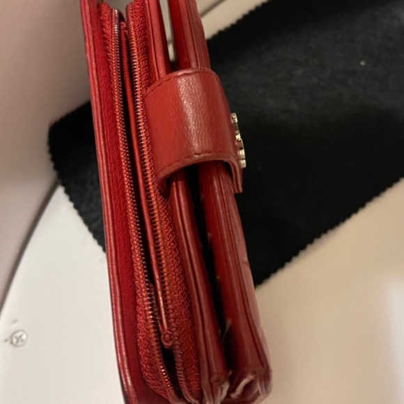 Chanel Red Lambskin Leather Camellia Embossed Zip Wallet - Picture 4 of 16